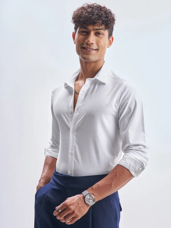 Highlander Men White Self Design Slim Fit Casual Shirt