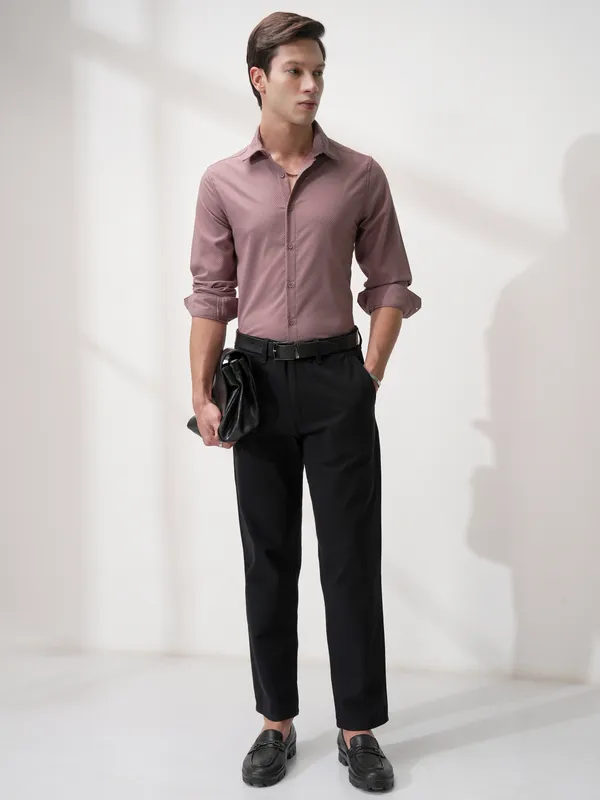 Highlander Men Pink Self Design Slim Fit Casual Shirt