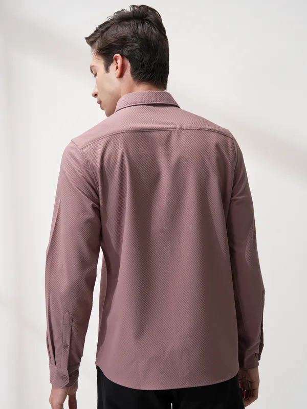 Highlander Men Pink Self Design Slim Fit Casual Shirt