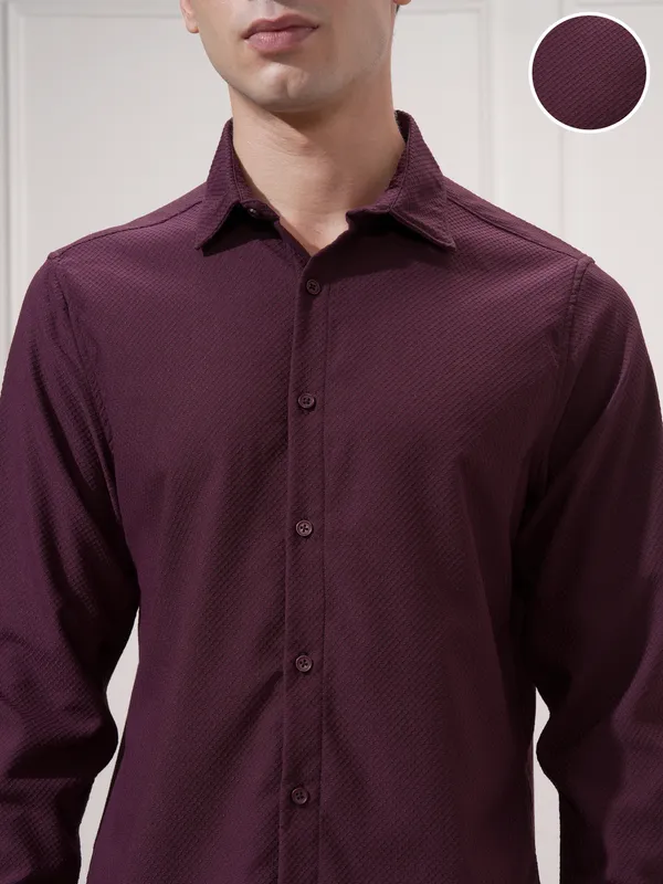 Highlander Men Maroon Self Design Slim Fit Casual Shirt
