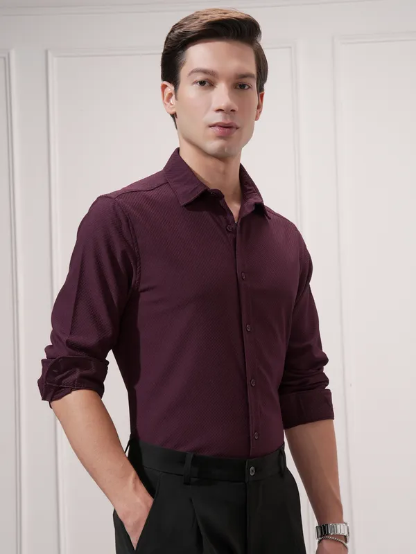 Highlander Men Maroon Self Design Slim Fit Casual Shirt
