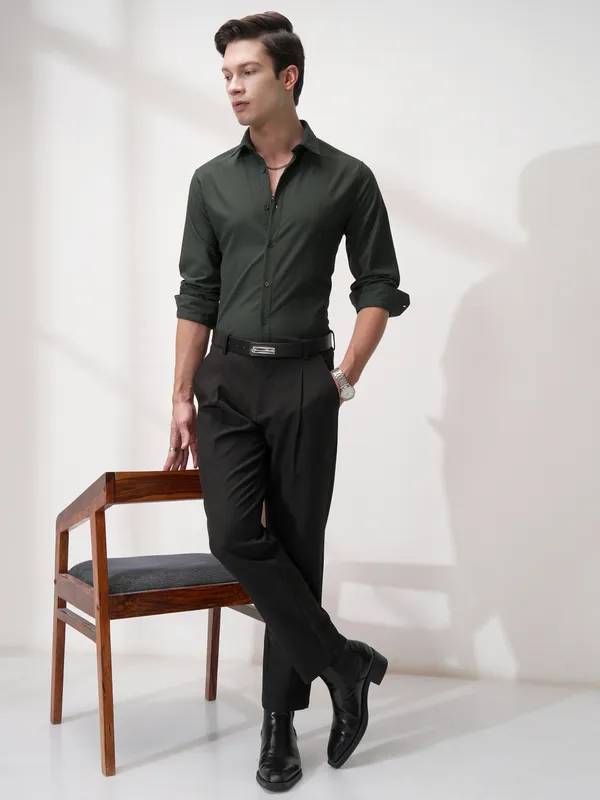 Highlander Men Olive Self Design Slim Fit Casual Shirt