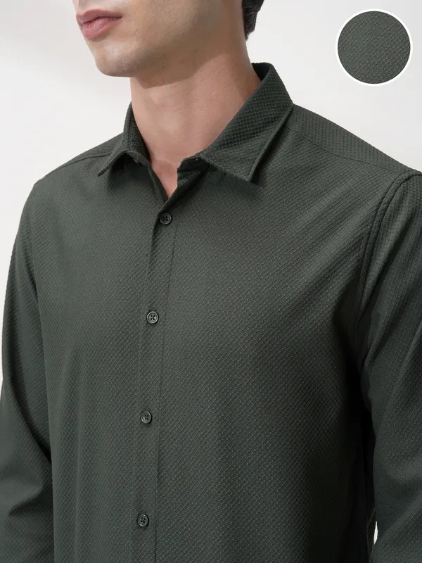 Highlander Men Olive Self Design Slim Fit Casual Shirt