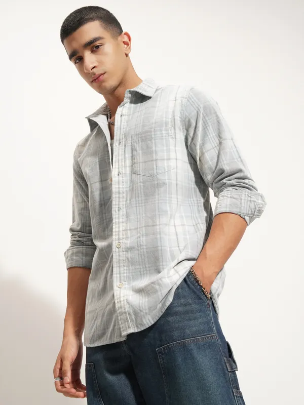 Highlander Men Blue Checked Slim Fit Casual Shirt