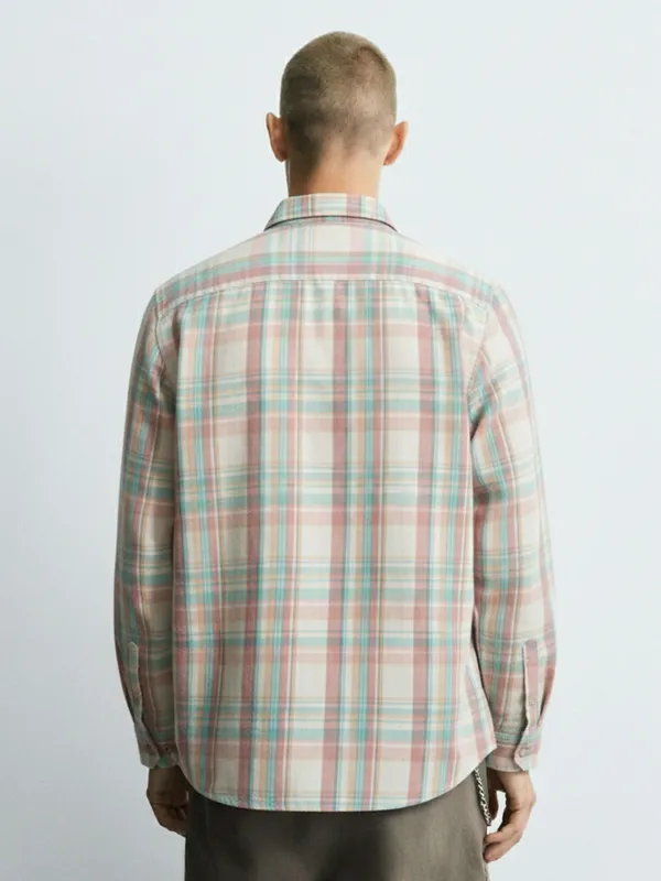 Highlander Men Cream Checked Slim Fit Casual Shirt