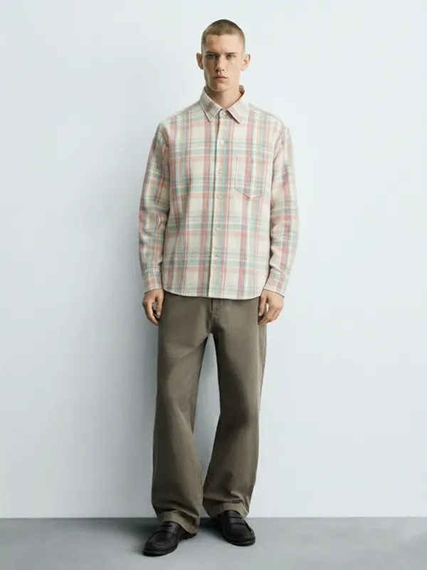 Highlander Men Cream Checked Slim Fit Casual Shirt