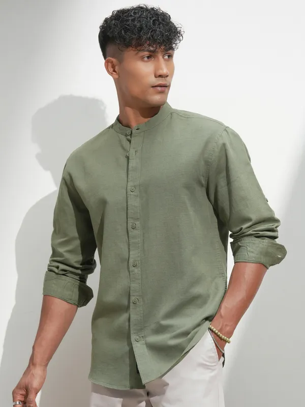 Highlander Men Green Self Design Relaxed Fit Casual Shirt