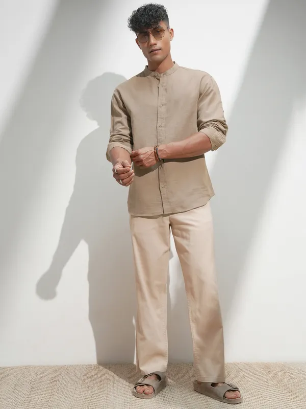 Highlander Men Khaki Self Design Relaxed Fit Casual Shirt