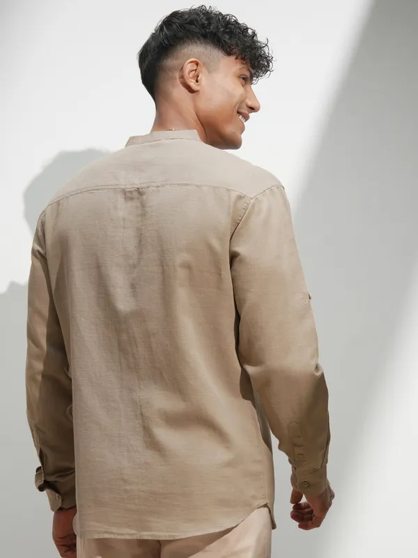 Highlander Men Khaki Self Design Relaxed Fit Casual Shirt