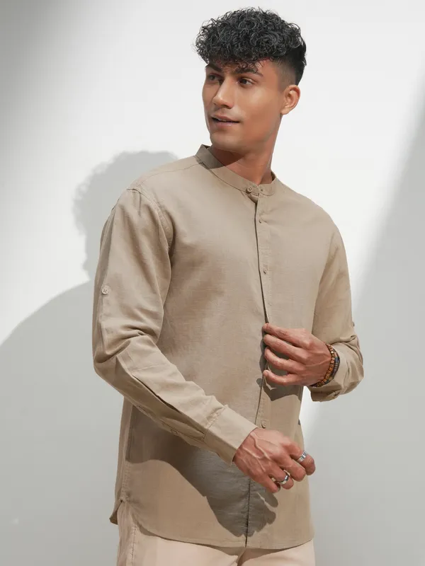 Highlander Men Khaki Self Design Relaxed Fit Casual Shirt