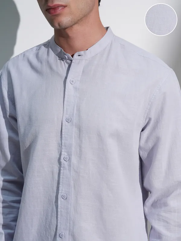 Highlander Men Lavender Solid Relaxed Fit Casual Shirt