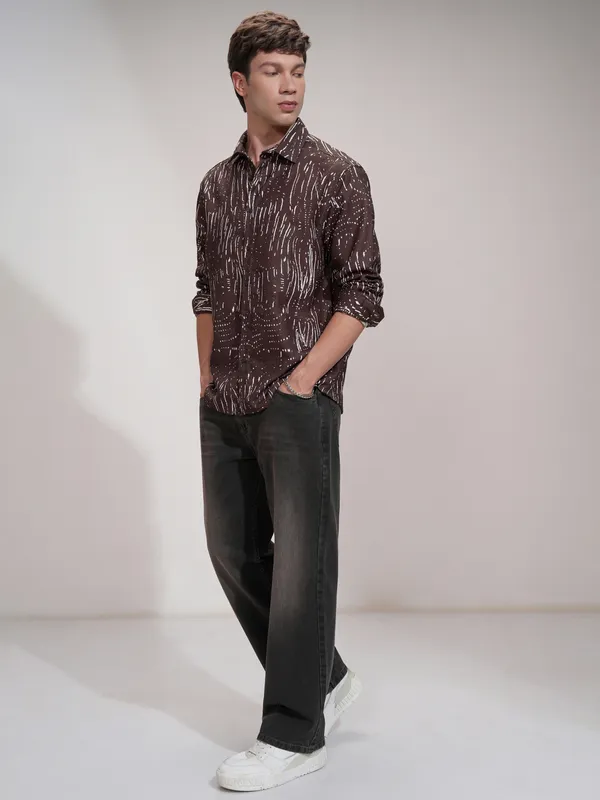 Highlander Men Brown Printed Relaxed Fit Casual Shirt