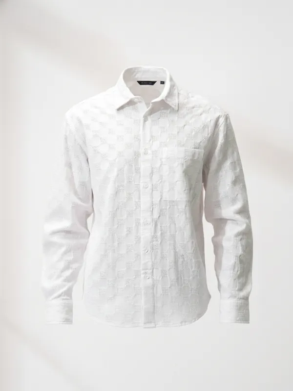 Highlander Men White Self Design Relaxed Fit Casual Shirt