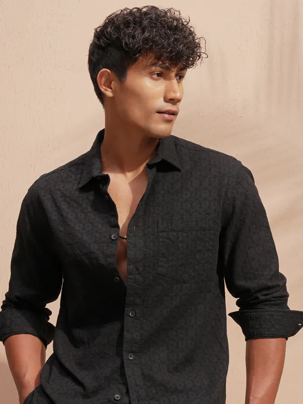 Highlander Men Black Self Design Relaxed Fit Casual Shirt