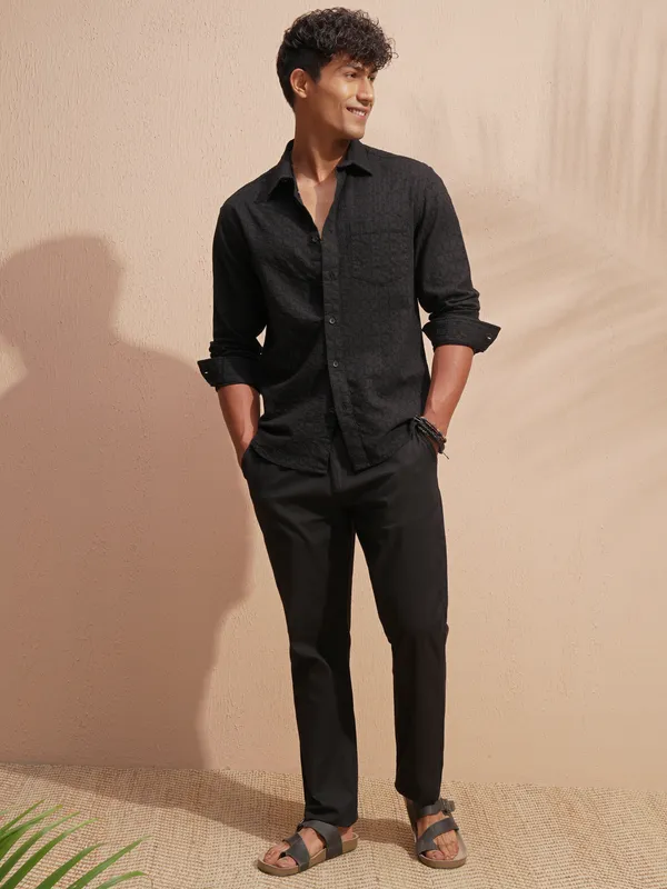 Highlander Men Black Self Design Relaxed Fit Casual Shirt