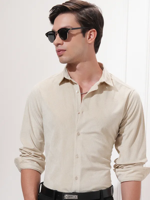 Men Slim Fit Casual Shirt
