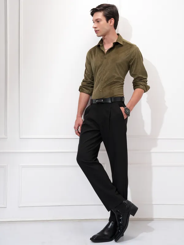 Highlander Men Olive Self Design Slim Fit Casual Shirt
