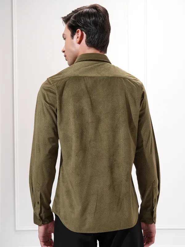Highlander Men Olive Self Design Slim Fit Casual Shirt
