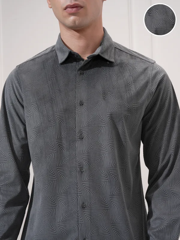 Highlander Men Grey Self Design Slim Fit Casual Shirt