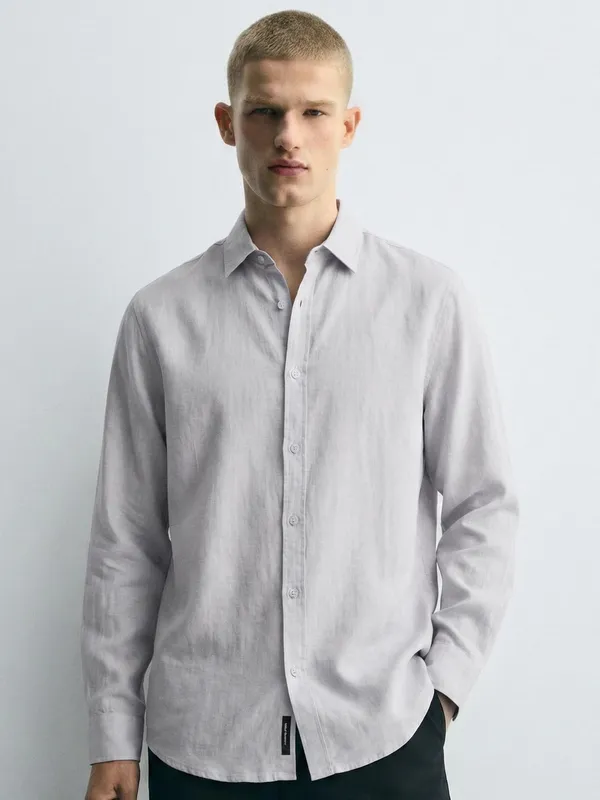 Highlander Men Lavender Solid Relaxed Fit Casual Shirt