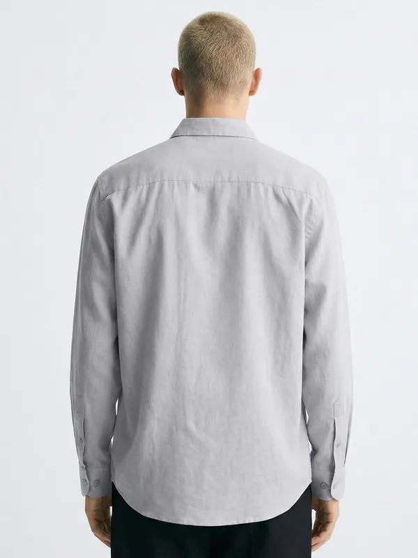 Highlander Men Lavender Solid Relaxed Fit Casual Shirt