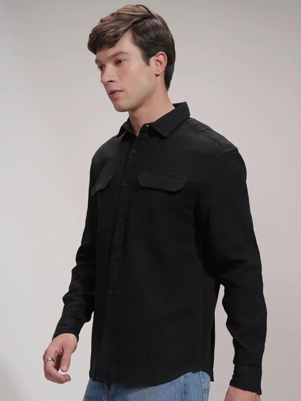 Highlander Men Black Striped Slim Fit Casual Shirt