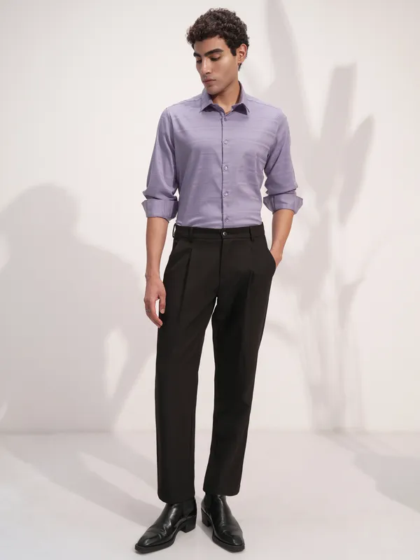Highlander Men Lavender Self Design Slim Fit Casual Shirt