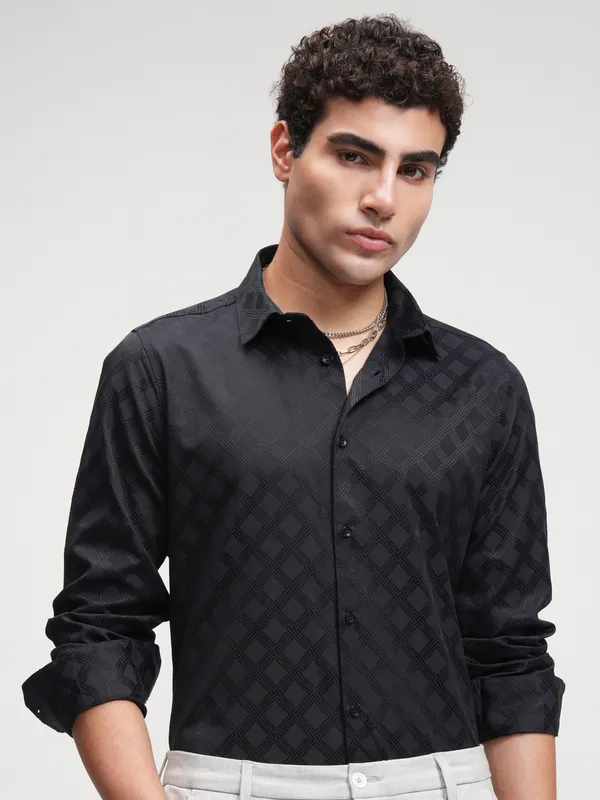 Highlander Men Black Self Design Slim Fit Casual Shirt