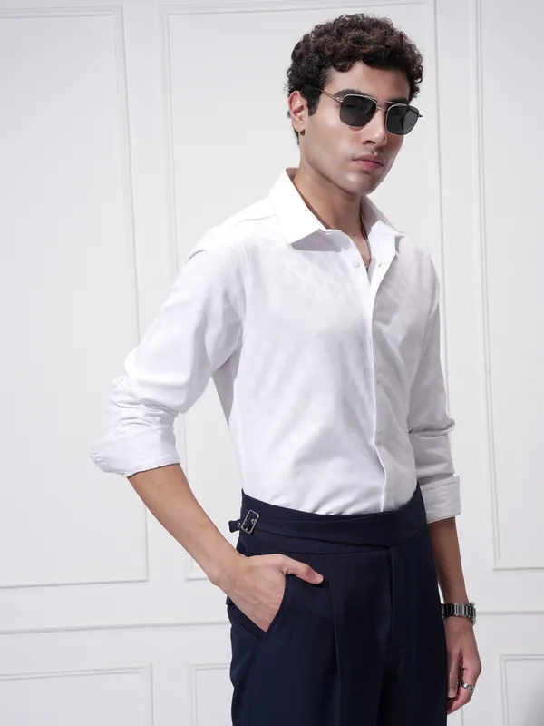 Highlander Men White Self Design Slim Fit Casual Shirt