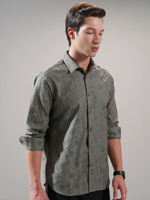 Highlander Men Olive Self Design Slim Fit Casual Shirt