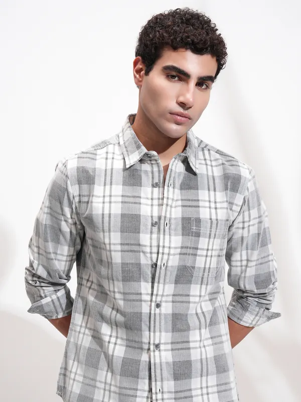 Highlander Men Charcoal Checked Slim Fit Casual Shirt