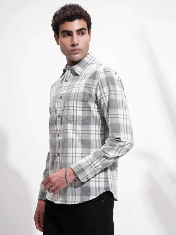 Highlander Men Charcoal Checked Slim Fit Casual Shirt