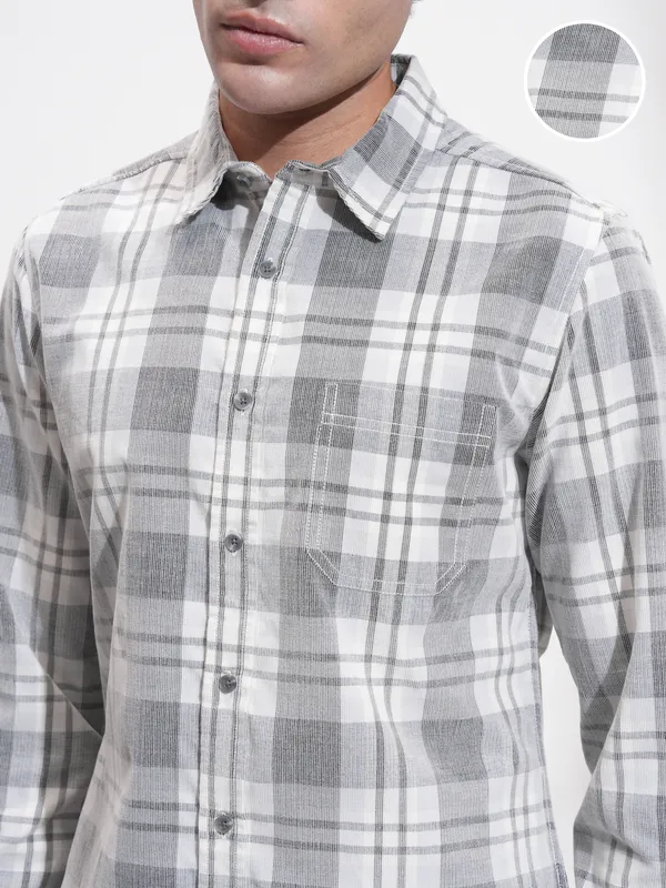Highlander Men Charcoal Checked Slim Fit Casual Shirt