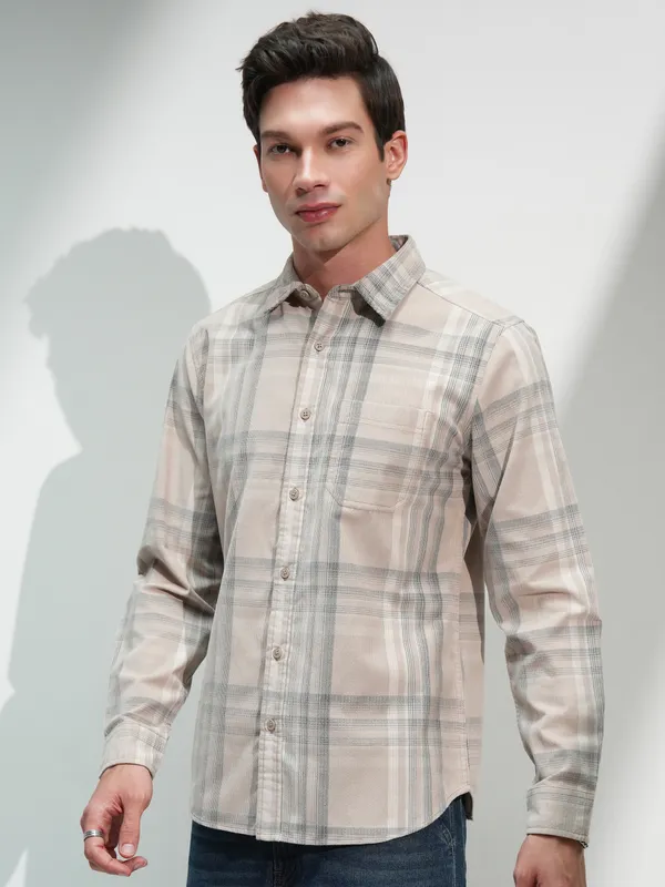 Highlander Men Beige Checked Slim Fit Casual Shirt