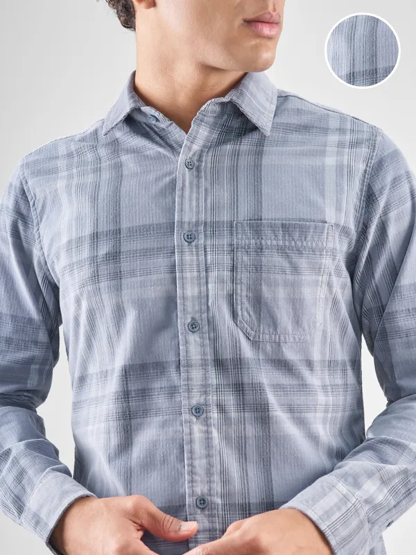 Highlander Men Blue Checked Slim Fit Casual Shirt