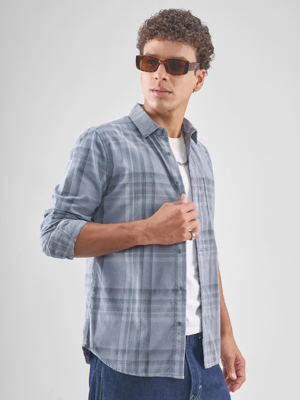Highlander Men Blue Checked Slim Fit Casual Shirt