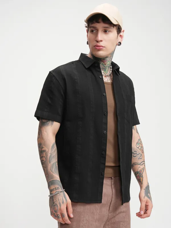 Highlander Men Black Self Design Relaxed Fit Casual Shirt