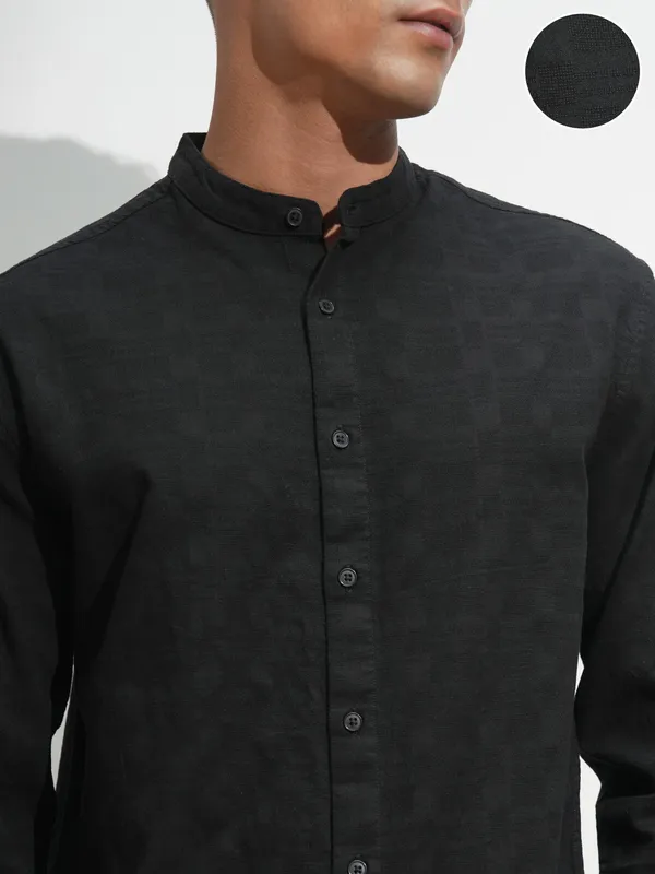 Highlander Men Black Self Design Relaxed Fit Casual Shirt