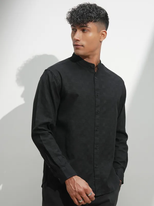 Highlander Men Black Self Design Relaxed Fit Casual Shirt