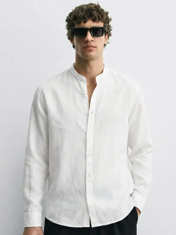 Highlander Men White Self Design Relaxed Fit Casual Shirt