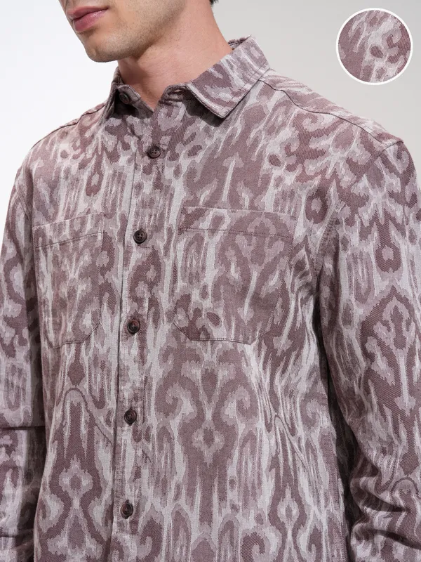Highlander Men Coffee Pink Printed Relaxed Fit Casual Shirt
