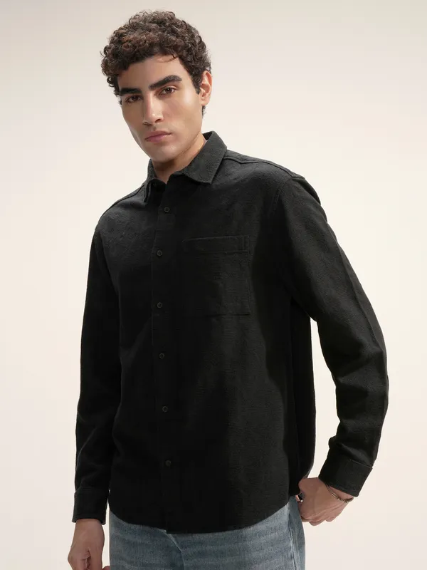 Highlander Men Black Self Design Relaxed Fit Casual Shirt