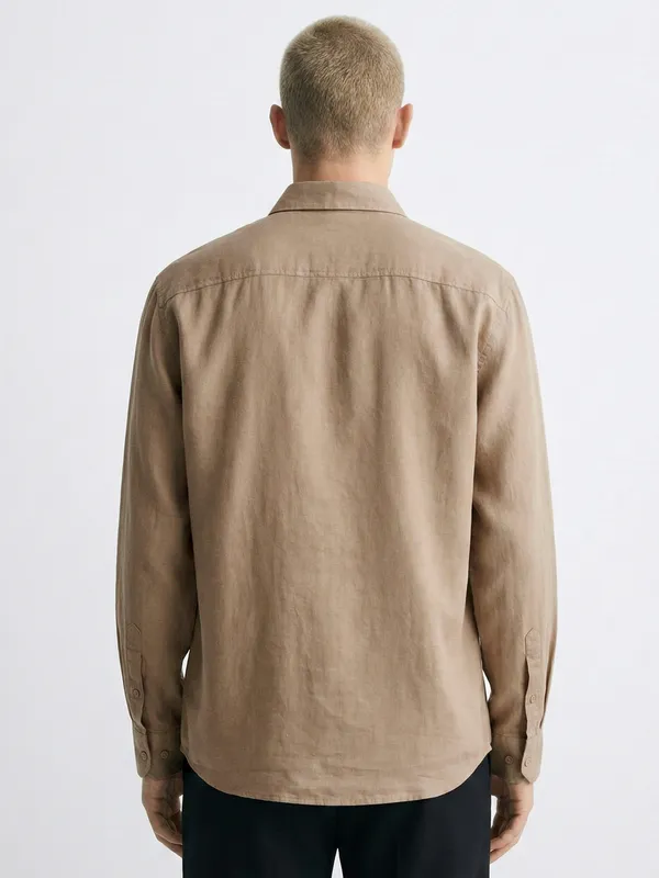 Highlander Men Khaki Solid Relaxed Fit Casual Shirt