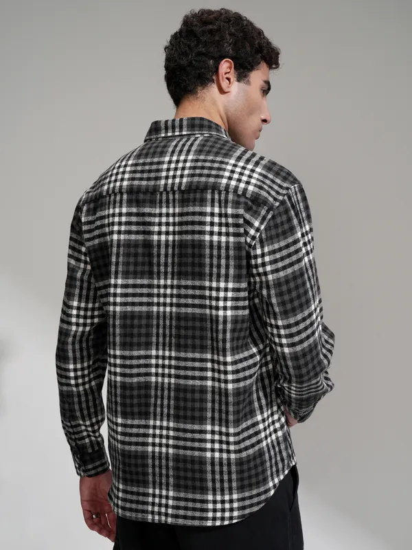 Highlander Men Black Checked Relaxed Fit Casual Shirt