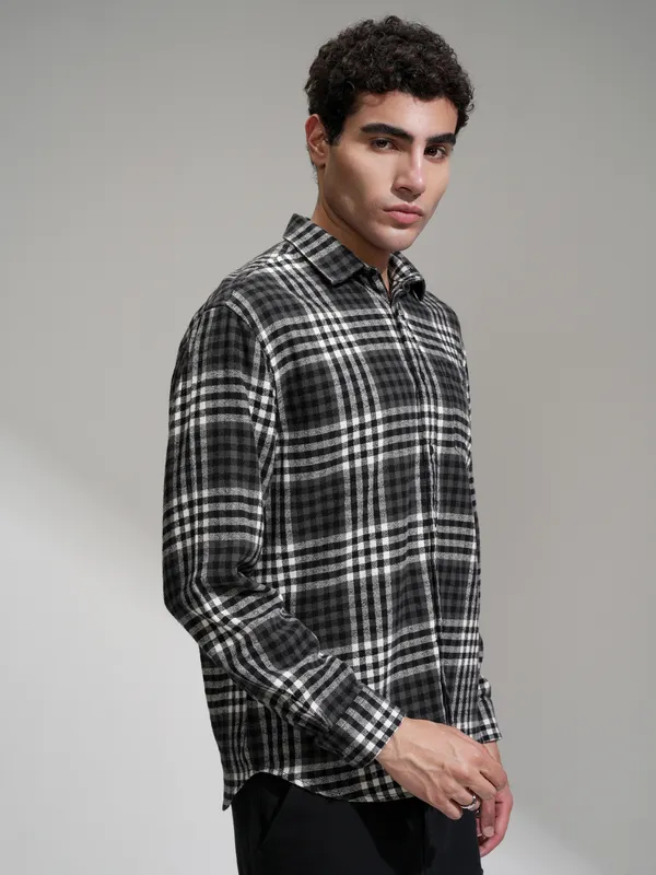Highlander Men Black Checked Relaxed Fit Casual Shirt