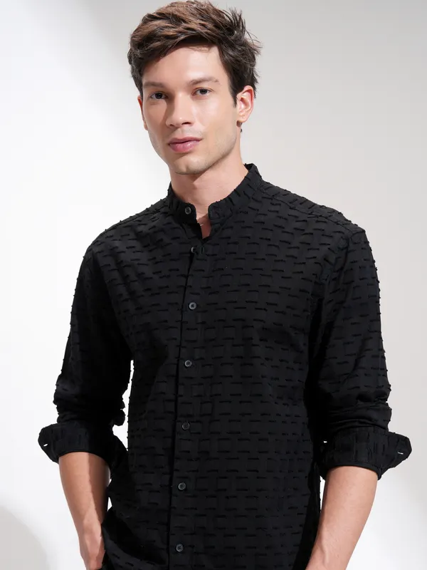 Highlander Men Black Self Design Relaxed Fit Casual Shirt