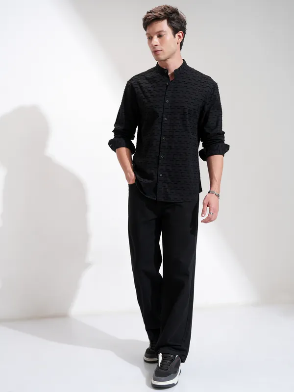 Highlander Men Black Self Design Relaxed Fit Casual Shirt