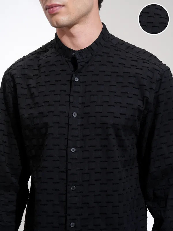 Highlander Men Black Self Design Relaxed Fit Casual Shirt