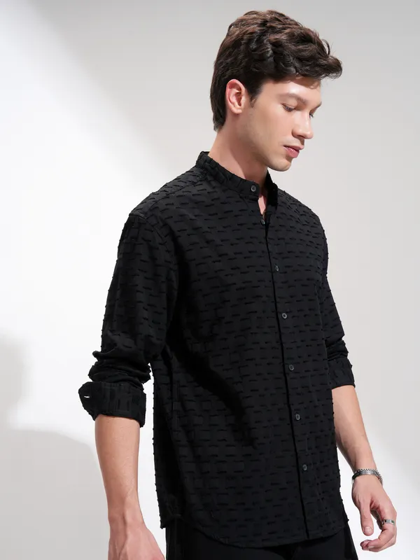 Highlander Men Black Self Design Relaxed Fit Casual Shirt