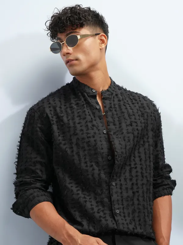 Highlander Men Black Self Design Relaxed Fit Casual Shirt